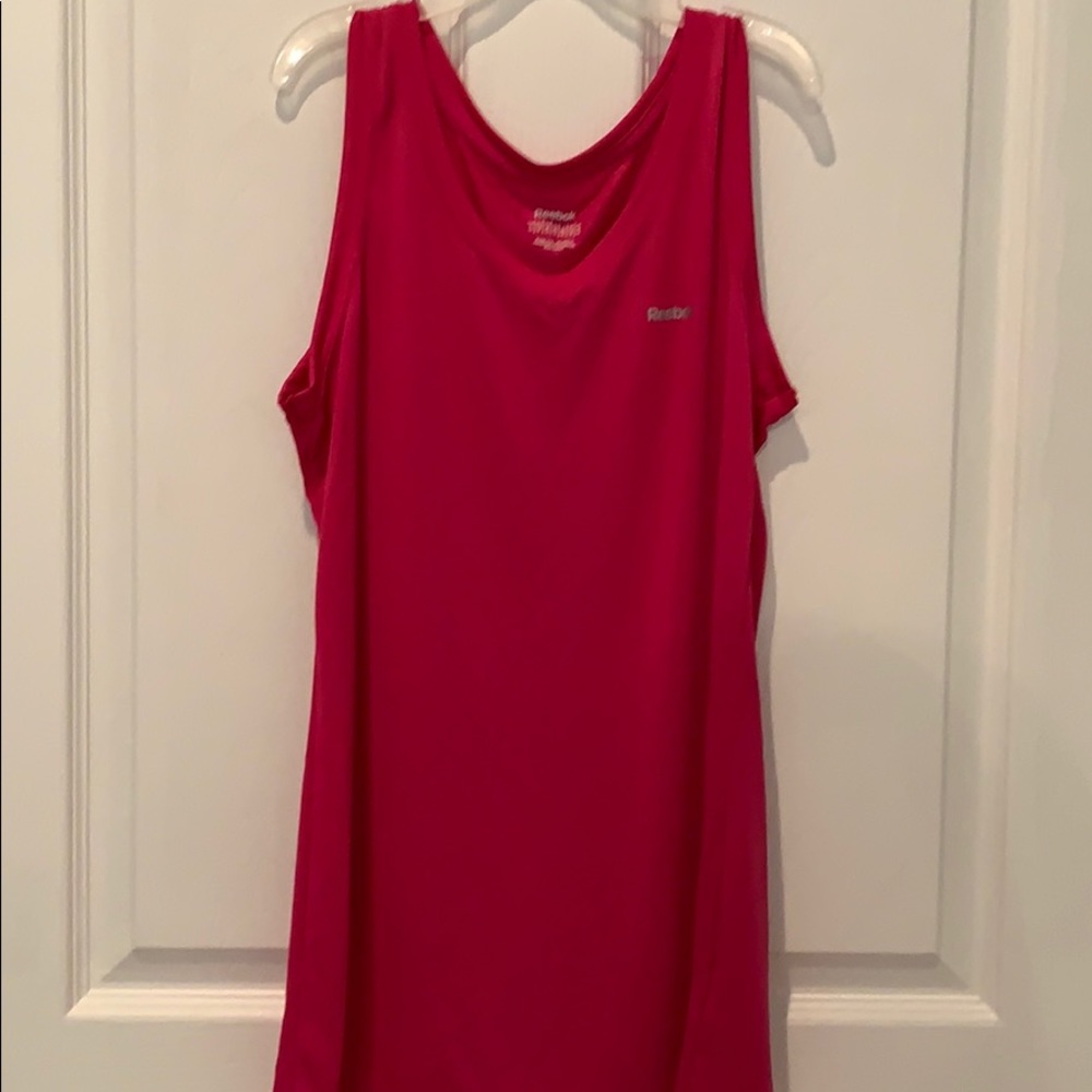 Workout tank top